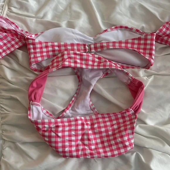 Lauren James gingham bikini 💗 - Picture 7 of 11